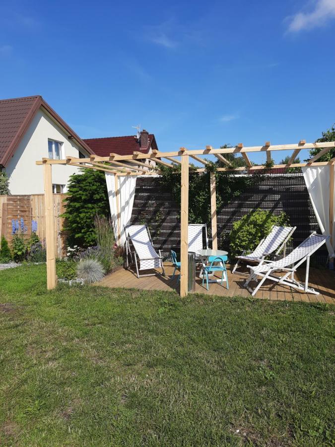 Dom Wakacyjny Karol Łeba Exteriör bild